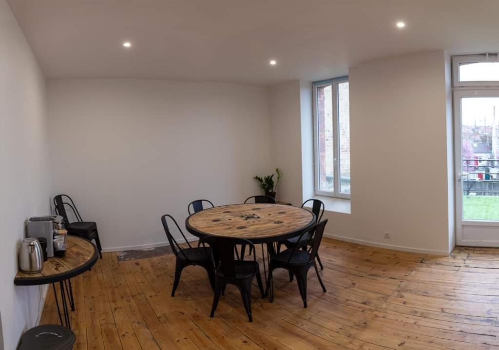 Cyris - Chambres Duplex Climatisees - Spa & Piscine Centre Ville Saint-Germain-des-Fosses Zewnętrze zdjęcie